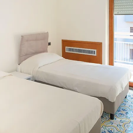 Yourhome - Domus Apartamento Sorrento