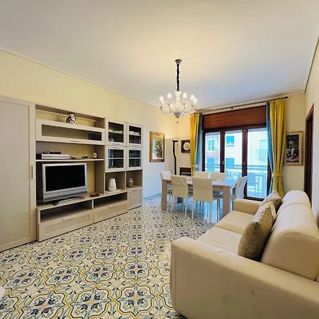 Yourhome - Domus Apartamento Sorrento