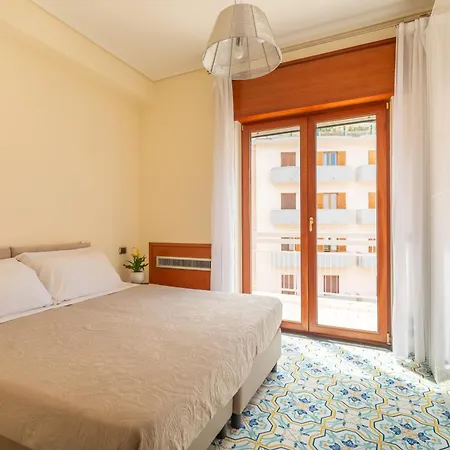 Yourhome - Domus Σορέντο