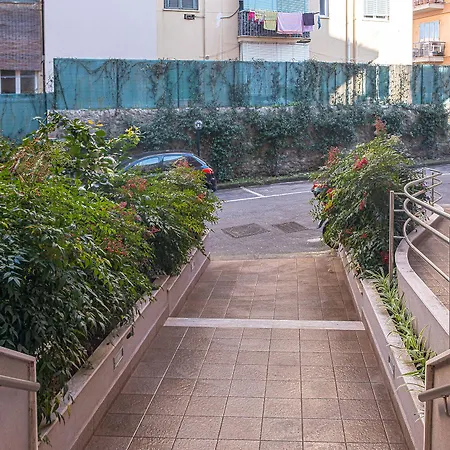 Yourhome - Domus * Σορέντο